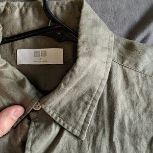 Uniqlo linen dress shirt